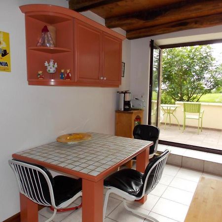 Gîte Neuvy, 1 pièce, 2 personnes - FR-1-489-213 Neuvy  Extérieur photo